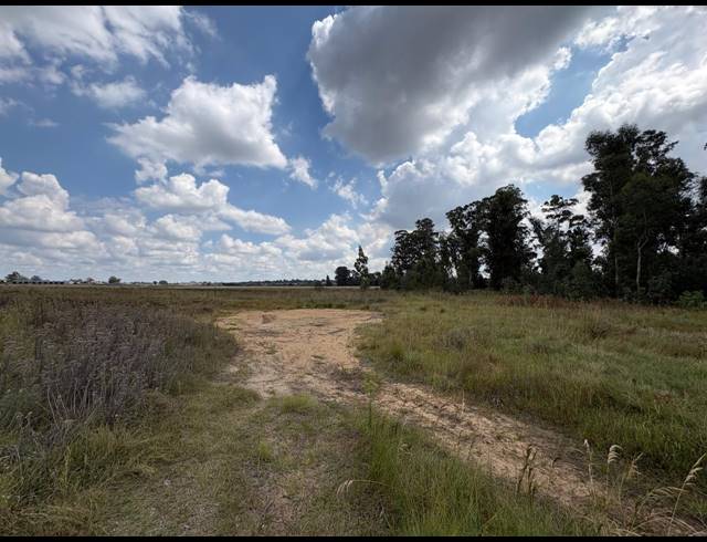 3,866M² VACANT LAND FOR SALE IN VAALPARK